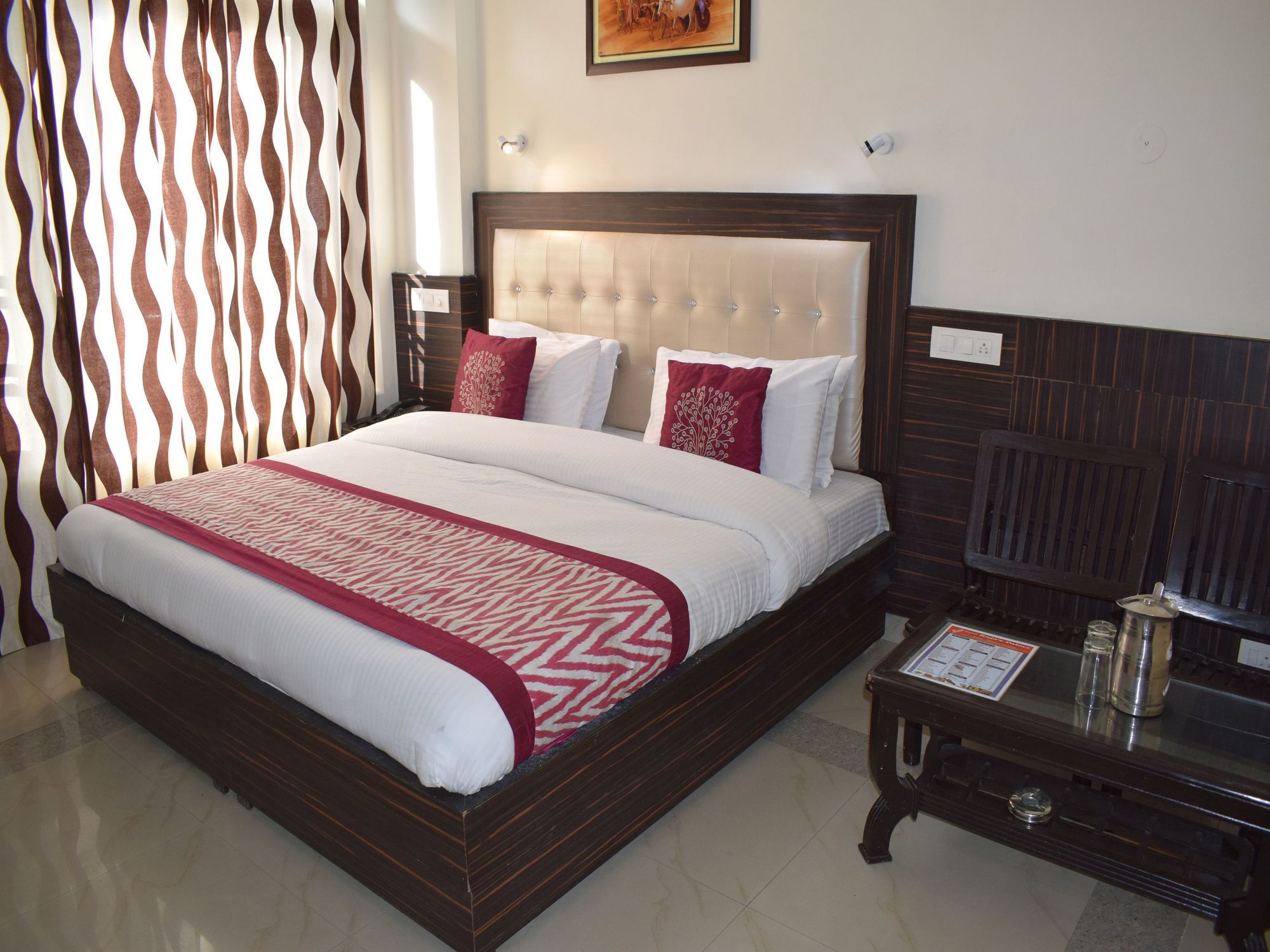Oyo 10322 Hotel Raja Palace Dharamshala Bagian luar foto